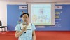 Báo cáo viên của Trung tâm Kiểm soát bệnh tật thành phố Cần Thơ chia sẻ nguyên nhân, hậu quả, cách xử trí thừa cân béo phì ở trẻ em và các biện pháp dự phòng. Ảnh: Lê Huy