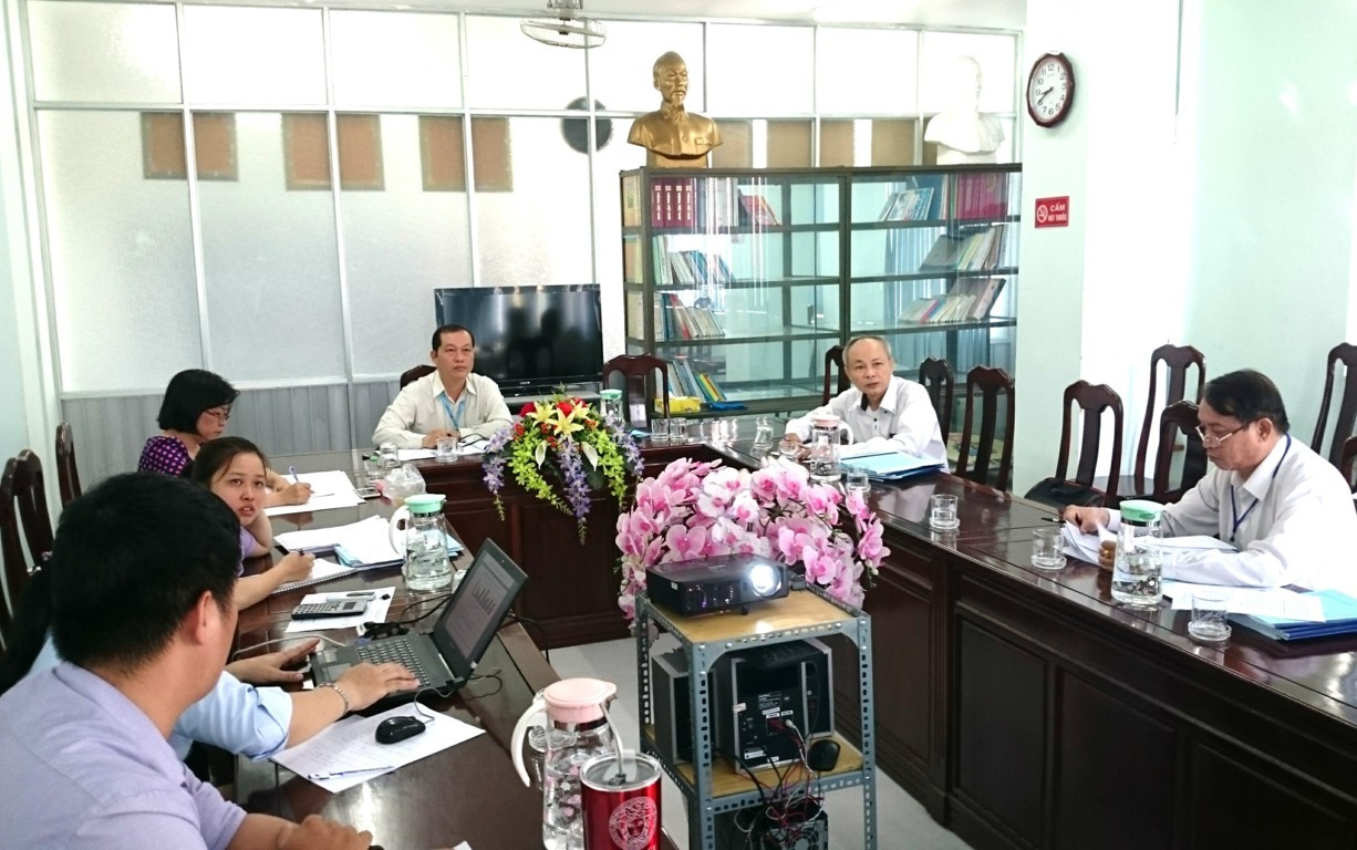 hoi dong khoa hoc 2 cdccantho