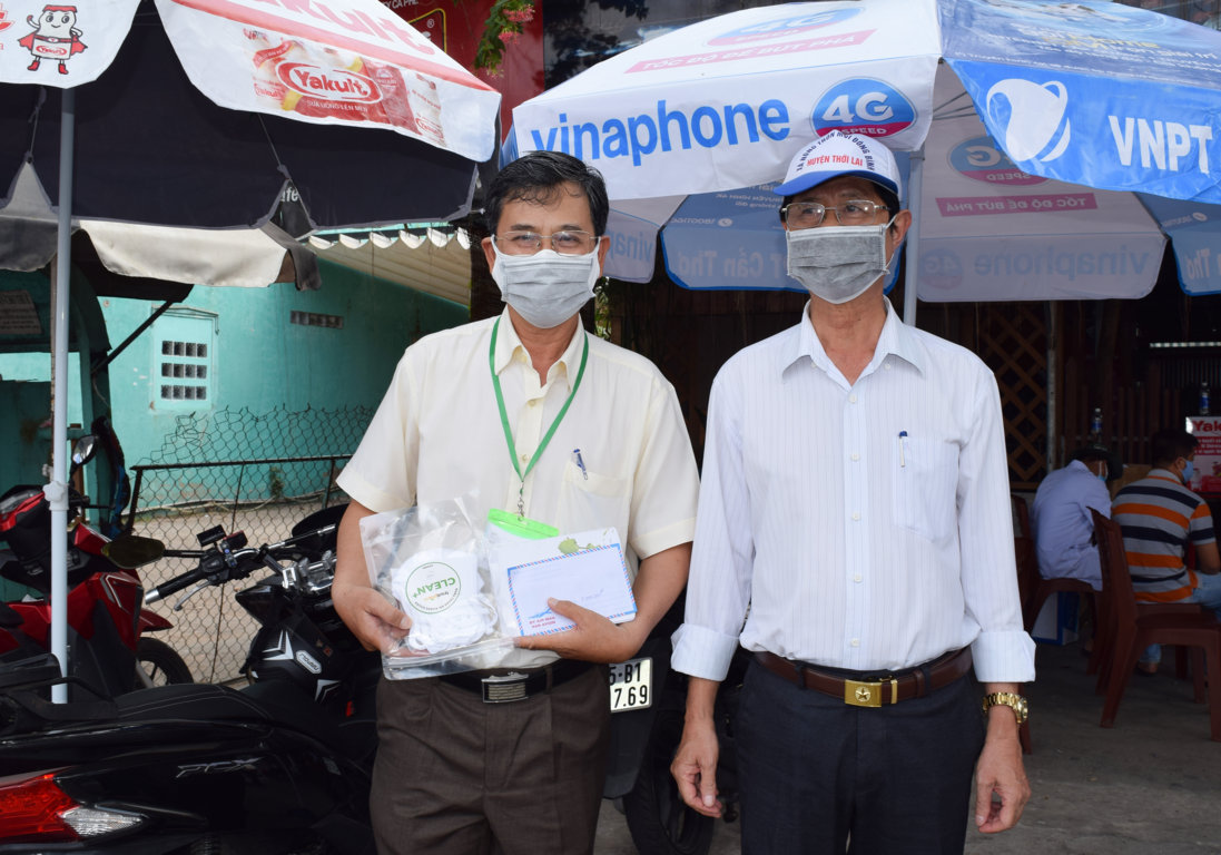 LANH DAO KIEM TRA PC DICH 0002