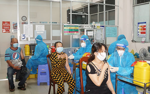 VIDEO: Cần Thơ tăng tốc tiêm chủng vắc xin phòng COVID-19