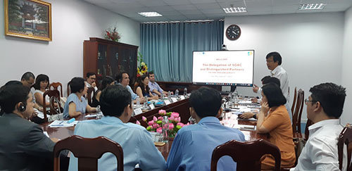 lam viec HIV 2