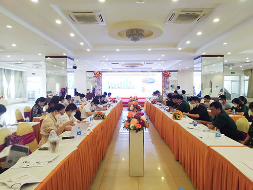 Hoi tao tang cuong ket noi quan dan y HIV 06