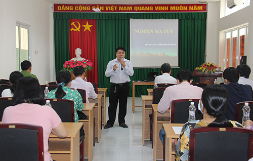 TAP HUAN XAC DINH NGHIEN 0003