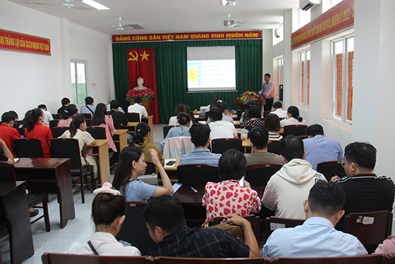 TAP HUAN XET NGHIEM HIV 0002