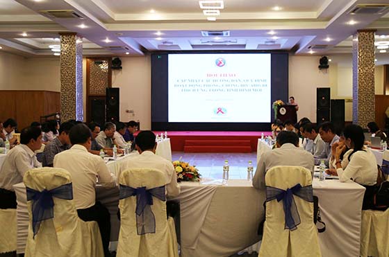 HOI THAO HIV 02