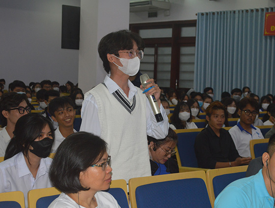 UNI TOUR DHCT 0003