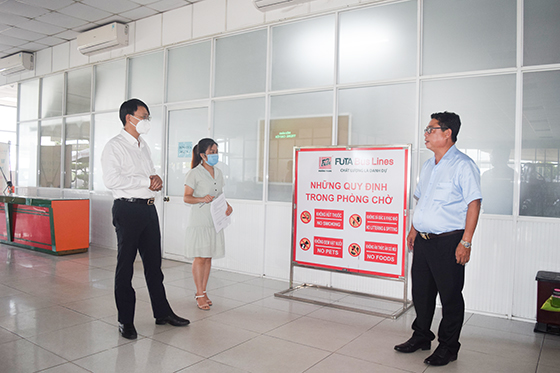 Trung tâm Kiểm soát bệnh tật TP Cần Thơ phối hợp với các sở, ngành kiểm tra, giám sát việc thực hiện hoạt động phòng chống tác hại thuốc lá tại các bến xe