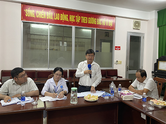 CDC LAM VIEC VOI WHO 0003