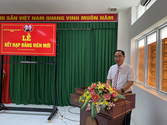 KET NAP MINH 0003