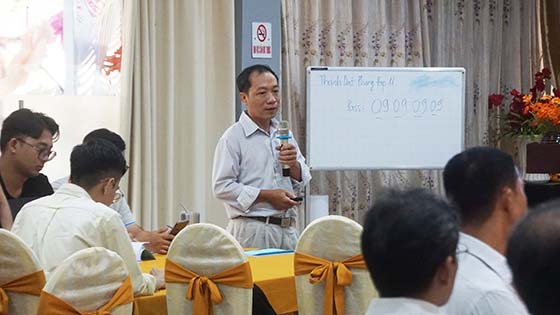 Cán bộ Khoa Phòng chống HIV/AIDS chia sẻ tình hình dịch HIV và báo cáo kết quả hoạt động tìm ca, chuyển gửi dịch vụ ARV/PrEP tại Cần Thơ thông qua mô hình PNS/SNS trong năm 2023.