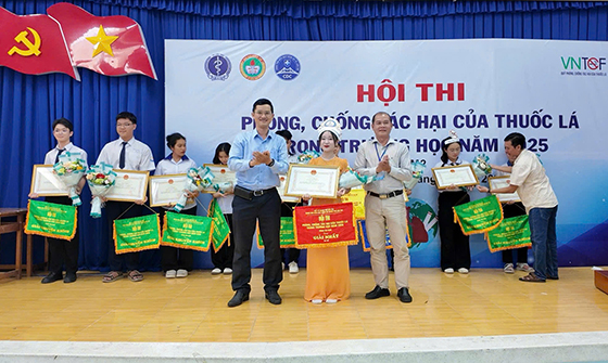 Đội Trường THPT Thới Lai giành giải nhất Hội thi Phòng, chống tác hại thuốc lá trong trường học năm 2025 (cụm 2). Ảnh: Lê Huy