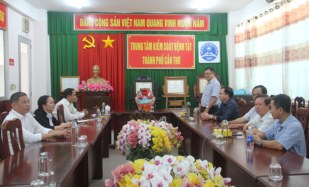 Tiếp đoàn Bệnh viện Ung bướu 2