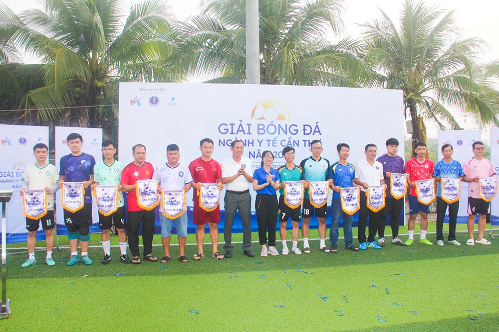 GIAI BONG DA NGANH Y TE 4