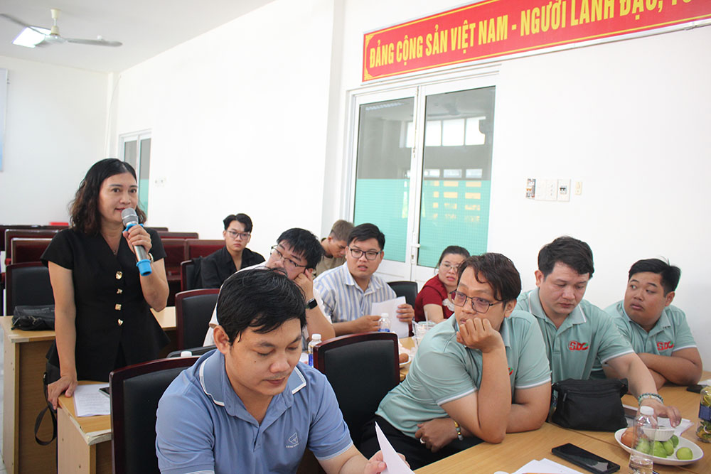 hop trien khai HIV 3